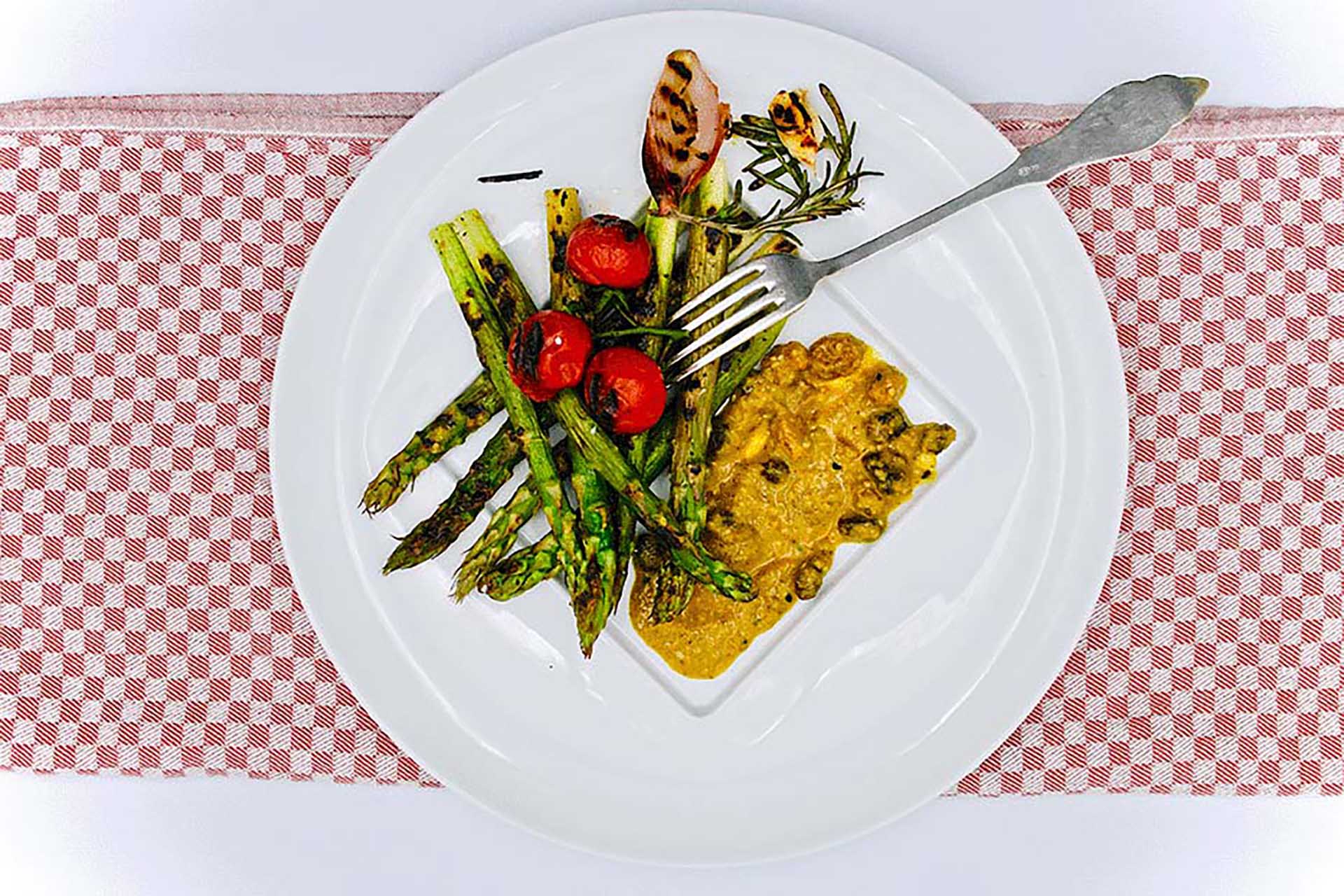 Rezept, Spargelgericht, gegrillter grüner Spargel, Topping, SpiceNerds, vegan Rezept, Spargelgericht, gegrillter grüner Spargel, Topping, SpiceNerds, vegan